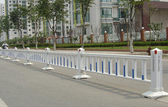 塑鋼道路<a href=http://yflyw.com target=_blank class=infotextkey>護(hù)欄</a>